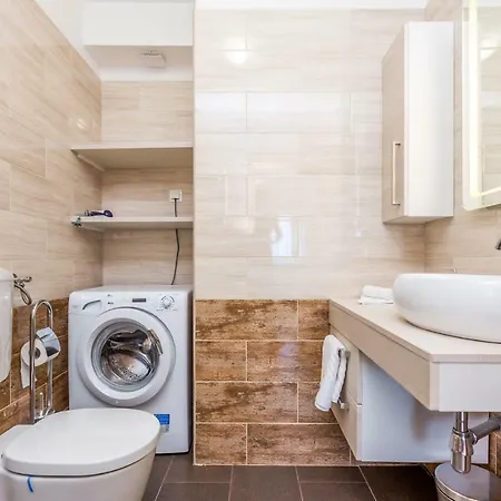 Luxury With Pool Appartement Kostrena