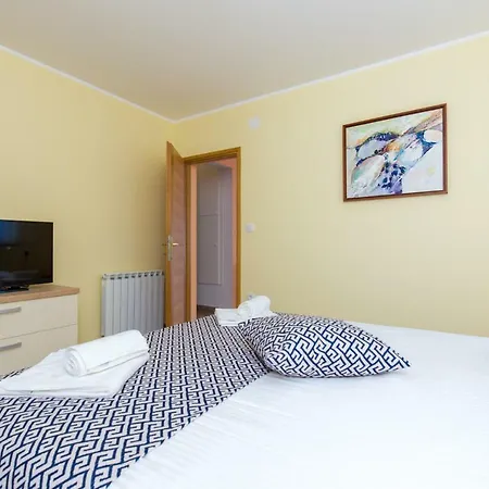 Luxury With Pool * Kostrena