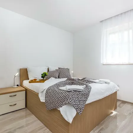 Luxury With Pool Appartement