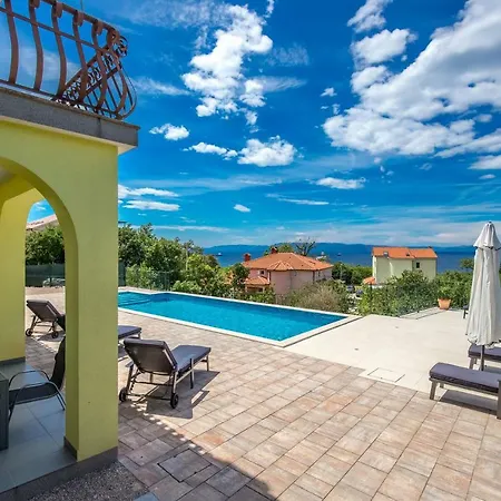 Luxury With Pool * Kostrena