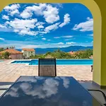 Luxury With Pool