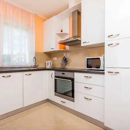 Luxury With Pool Apartament *