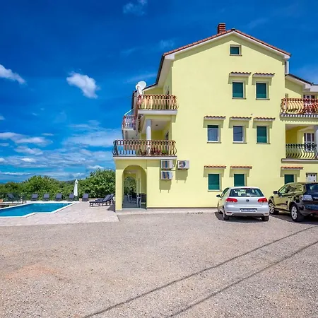 Luxury With Pool Apartament *